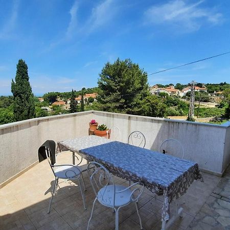 Apartment Pinoapplosinj Veli Lošinj Exterior foto