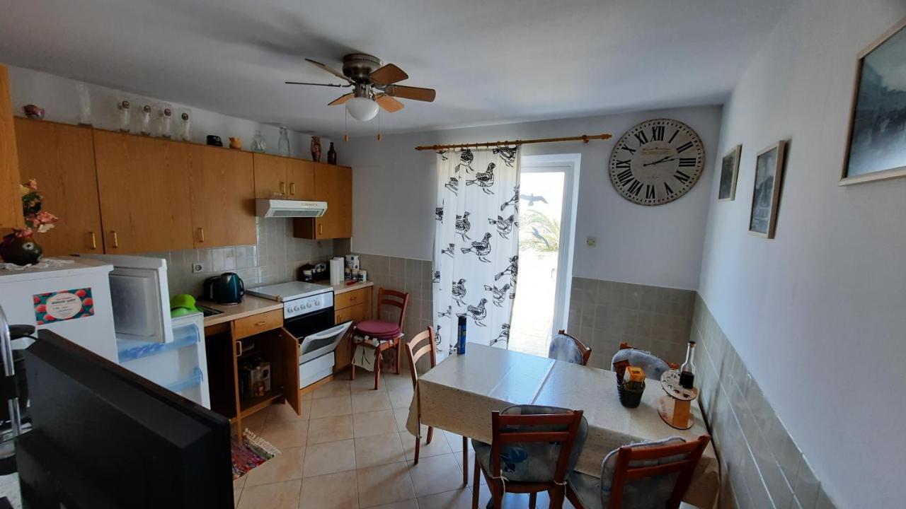 Apartment Pinoapplosinj Veli Lošinj Exterior foto